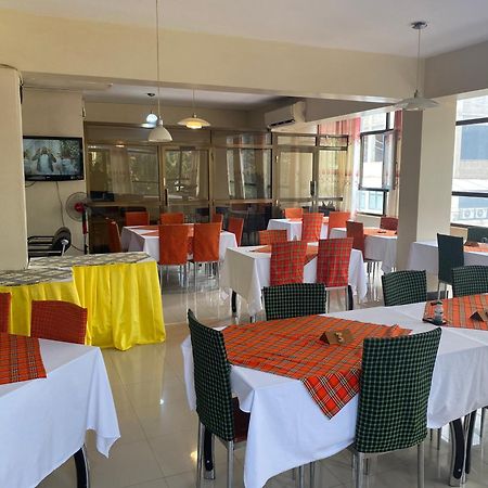 Panama Inn Moshi Bagian luar foto