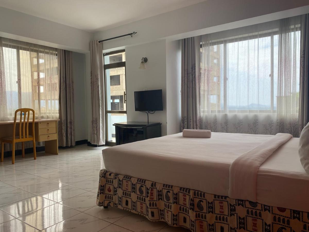 Panama Inn Moshi Bagian luar foto