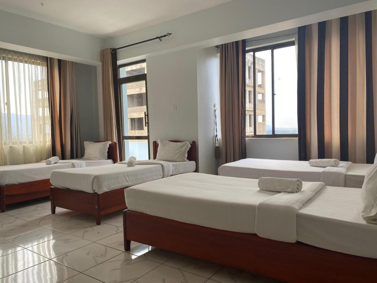 Panama Inn Moshi Bagian luar foto
