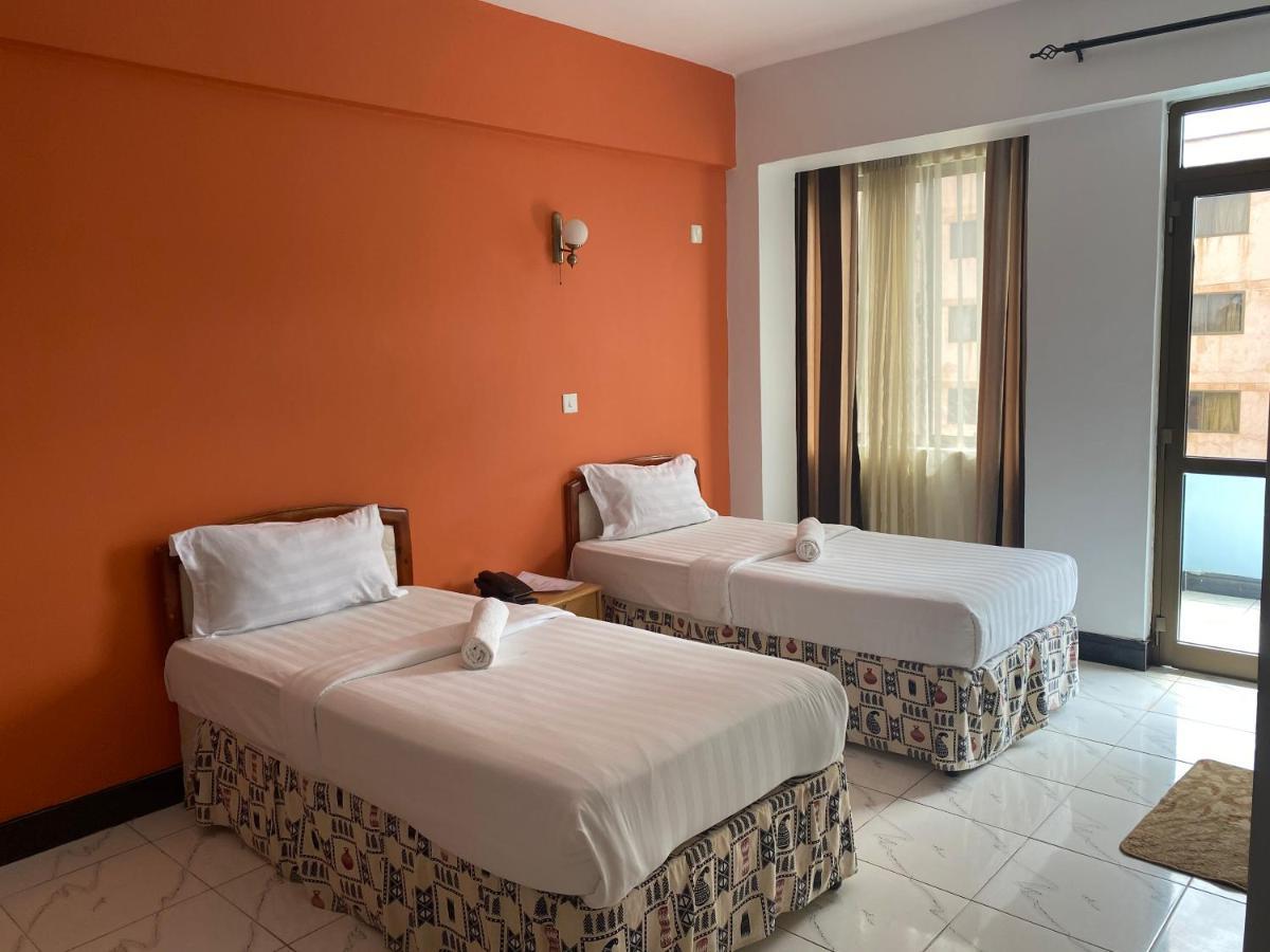 Panama Inn Moshi Bagian luar foto