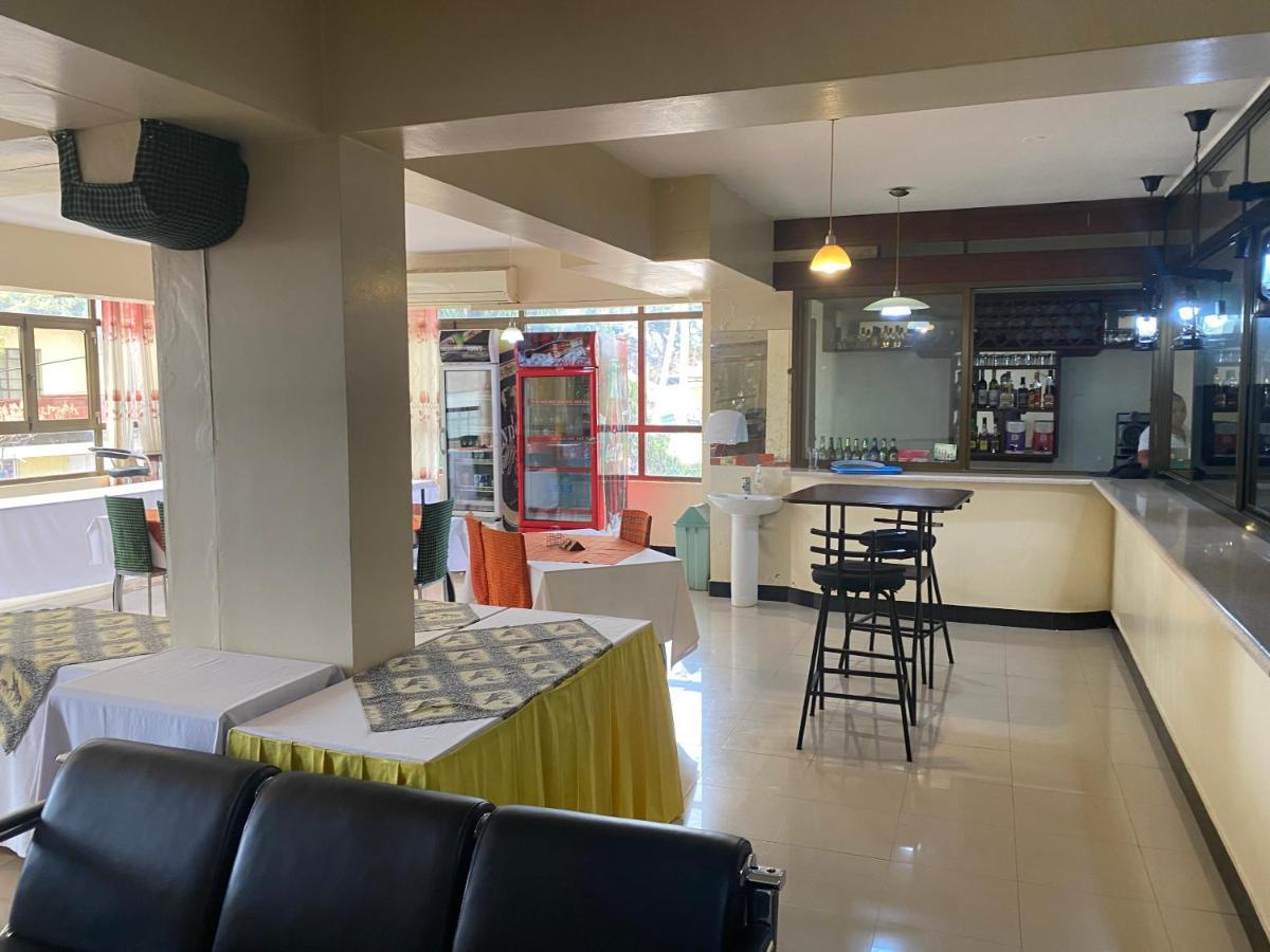 Panama Inn Moshi Bagian luar foto