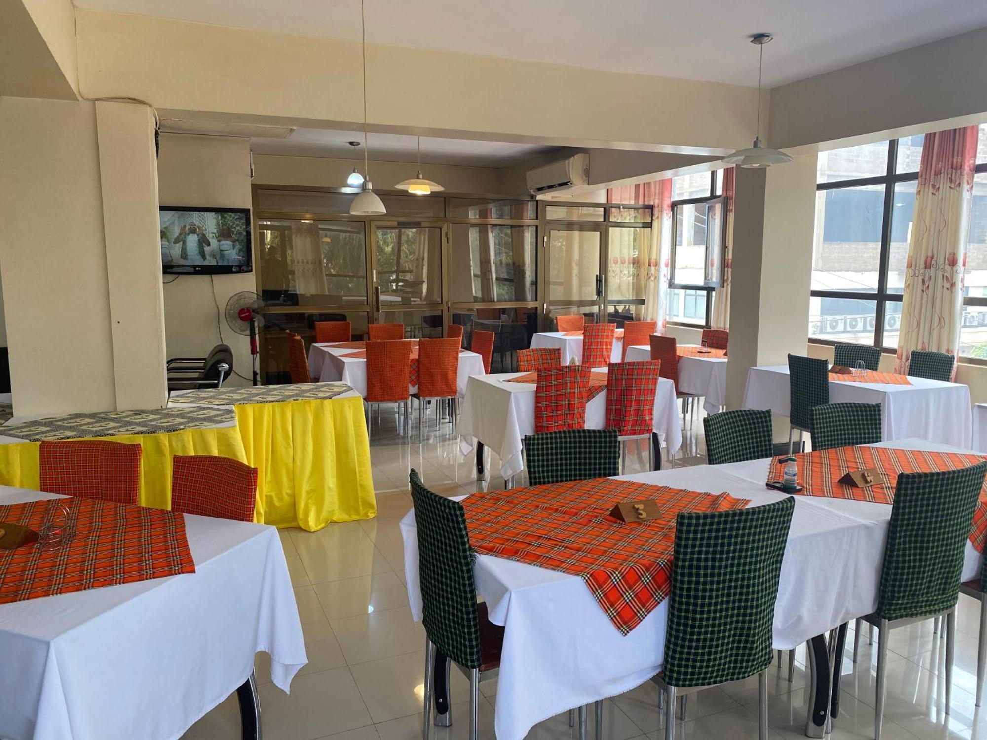 Panama Inn Moshi Bagian luar foto