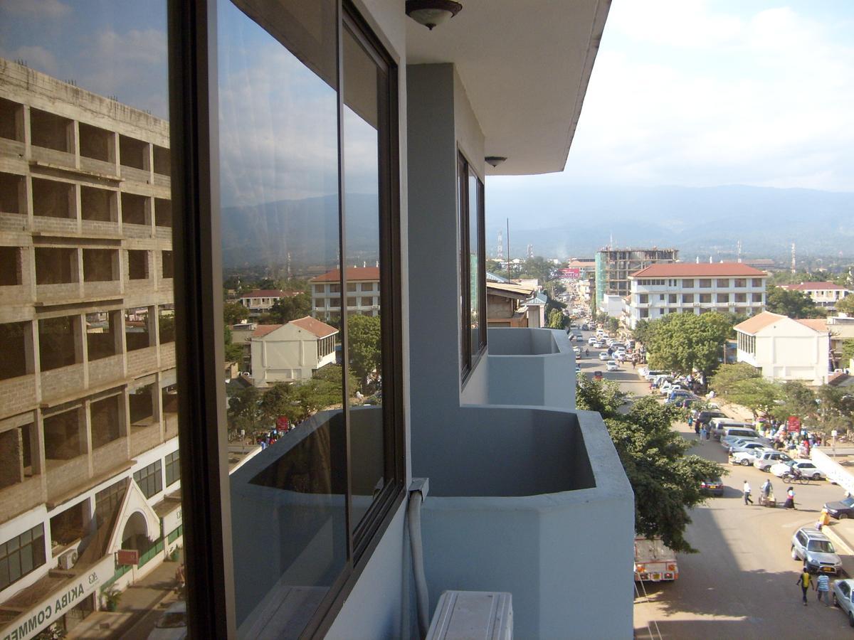 Panama Inn Moshi Bagian luar foto