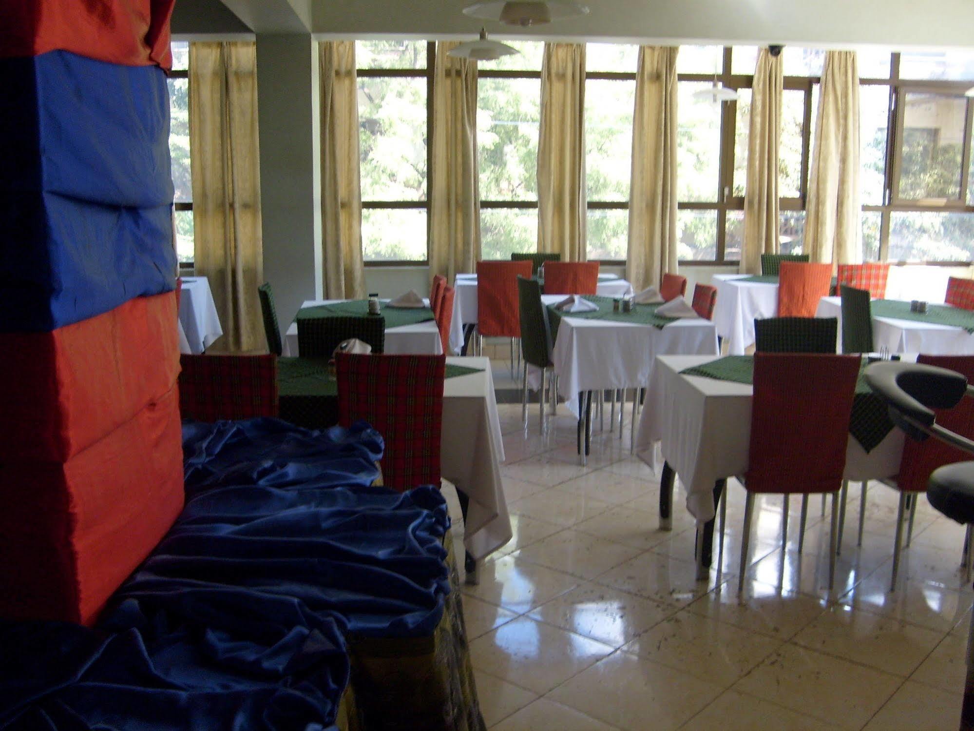 Panama Inn Moshi Bagian luar foto